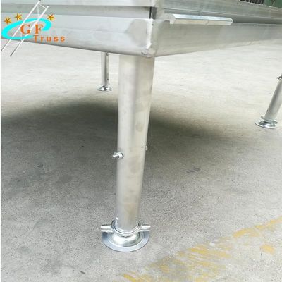 500KGS/ตร.ม. เวทีไม้แบบพกพาสำหรับเหตุการณ์ที่ปรับความสูงได้1m
